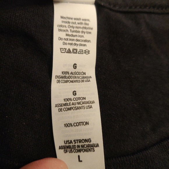 Small Circles Women's Graphic T-shirt Short Sleeve Size L Black Crewneck. - Picture 3 of 6